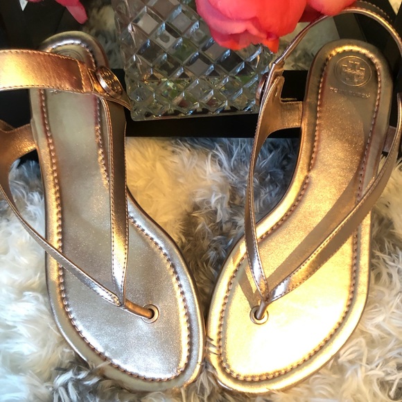 Tory Burch Shoes - 🌹NEW🌹TORY BURCH THONG SANDAL🌹
